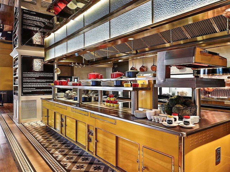 Sofitel Saigon Plaza 28