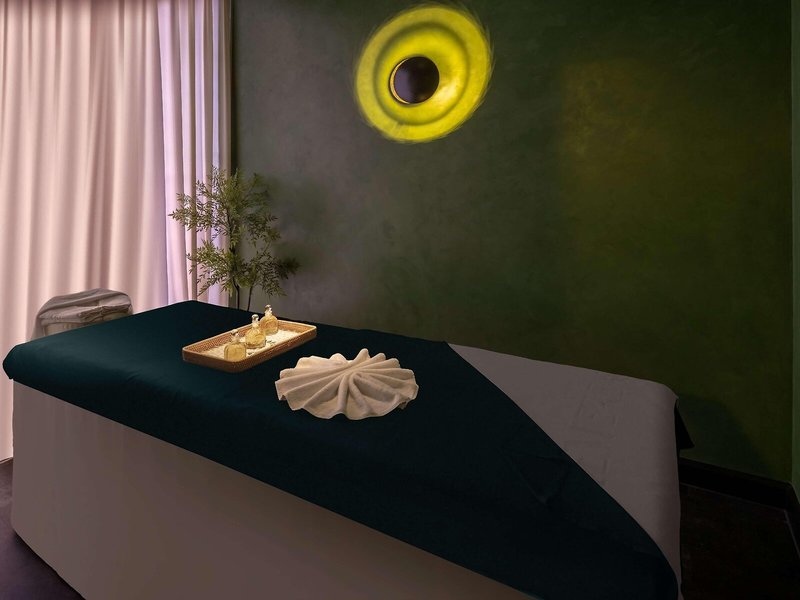 Sofitel Saigon Plaza 38