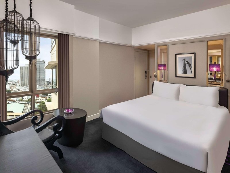 Sofitel Saigon Plaza 47