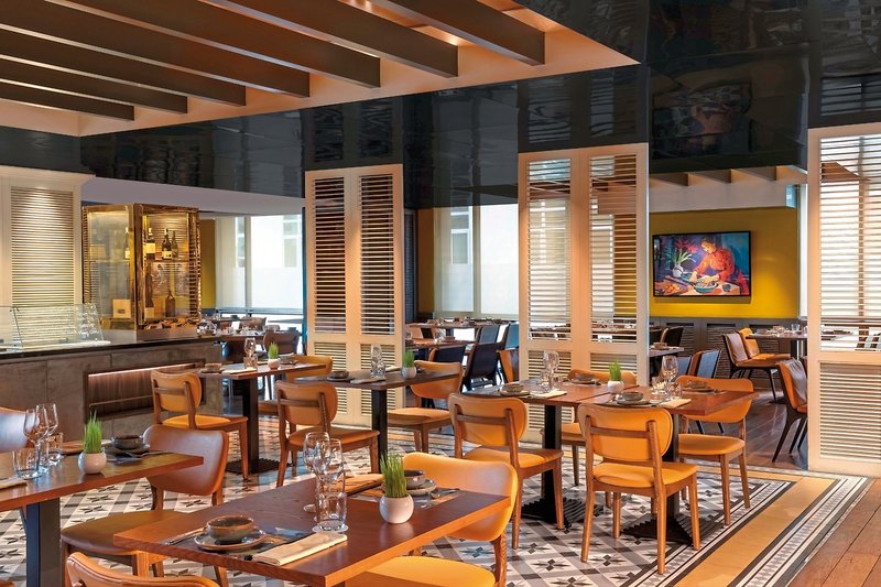 Sofitel Saigon Plaza 10