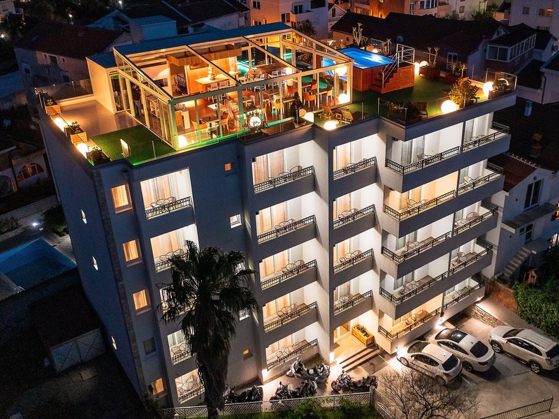 Hotel Tatjana 3 - Exterior