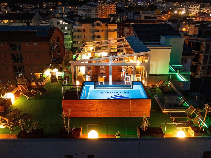 Hotel Tatjana 13 - Outdoor Pool