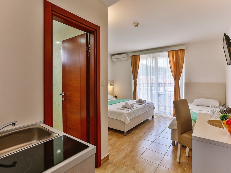 Hotel Tatjana 36 - Room Example