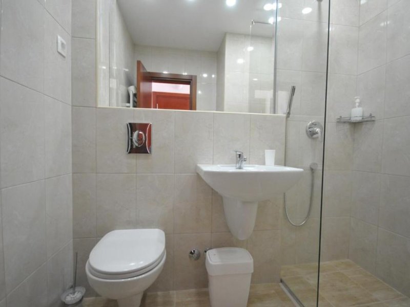 Hotel Tatjana 45 - Bathroom Example