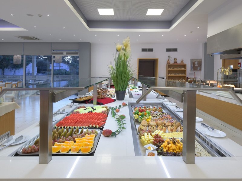 Oceanis Park Hotel 26