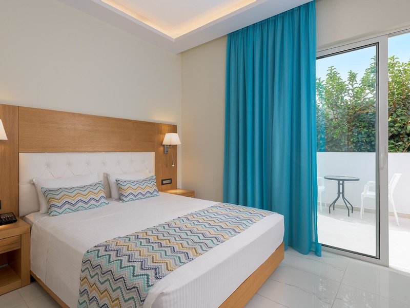 Oceanis Park Hotel 50