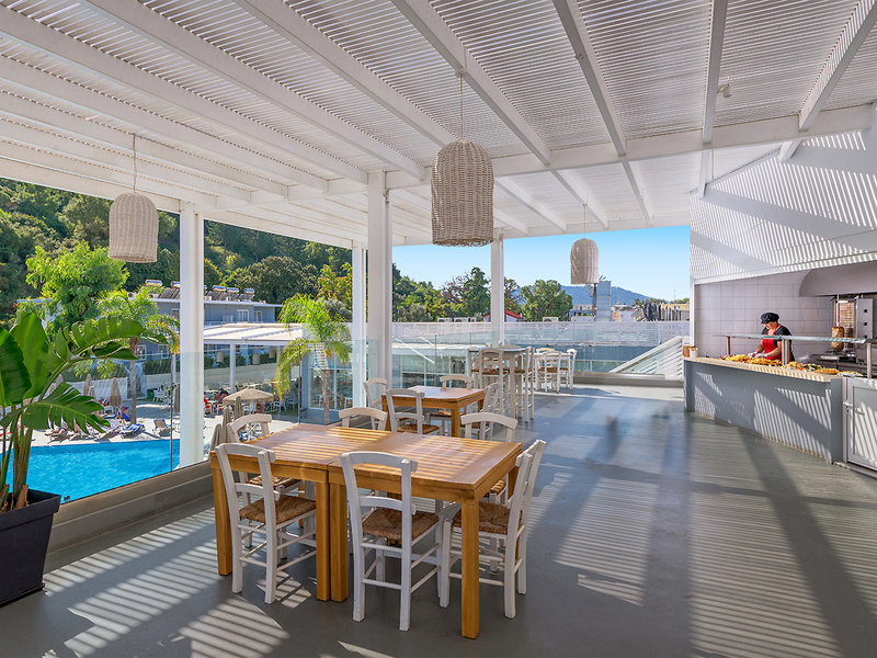 Oceanis Park Hotel  6