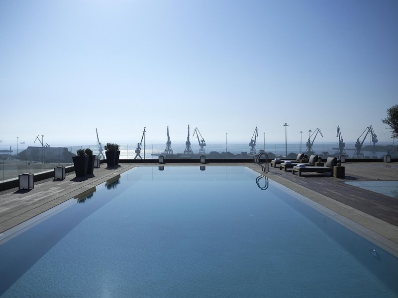 The Met Hotel 10