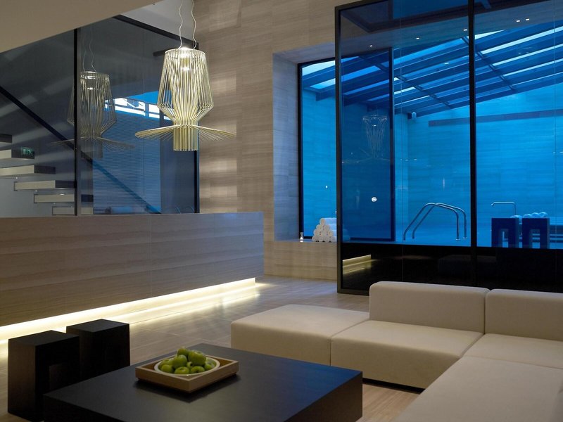 The Met Hotel 19