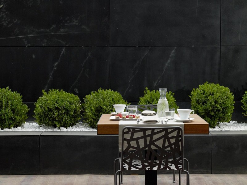 The Met Hotel 26