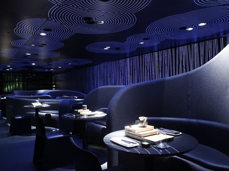 The Met Hotel 27
