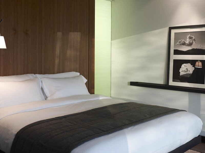 The Met Hotel 35