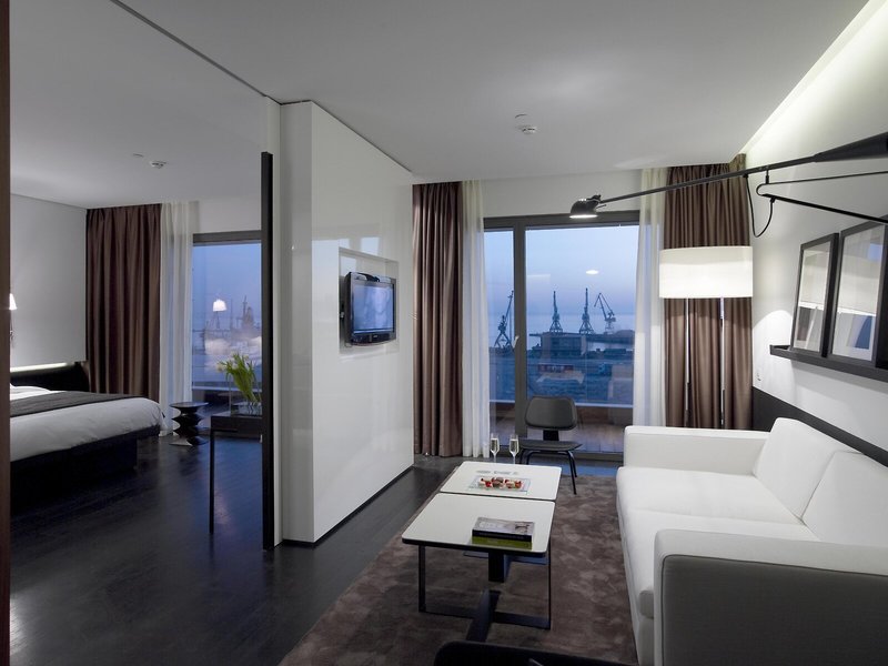 The Met Hotel 42