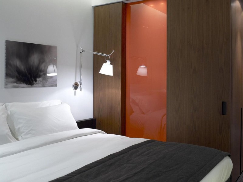 The Met Hotel 43