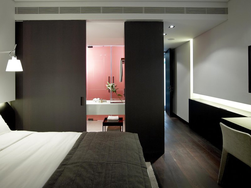 The Met Hotel 44