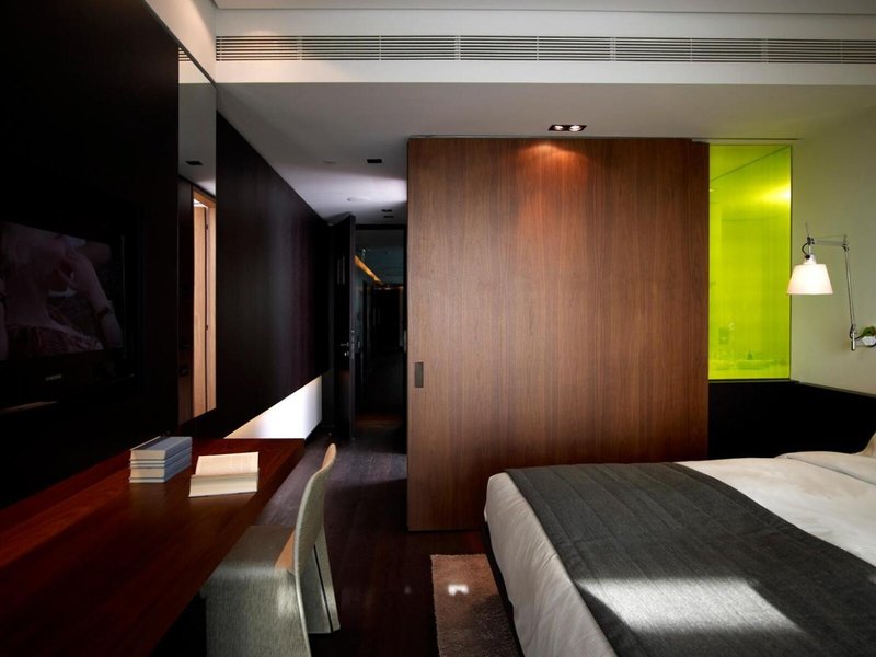 The Met Hotel 46