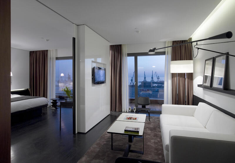 The Met Hotel 10