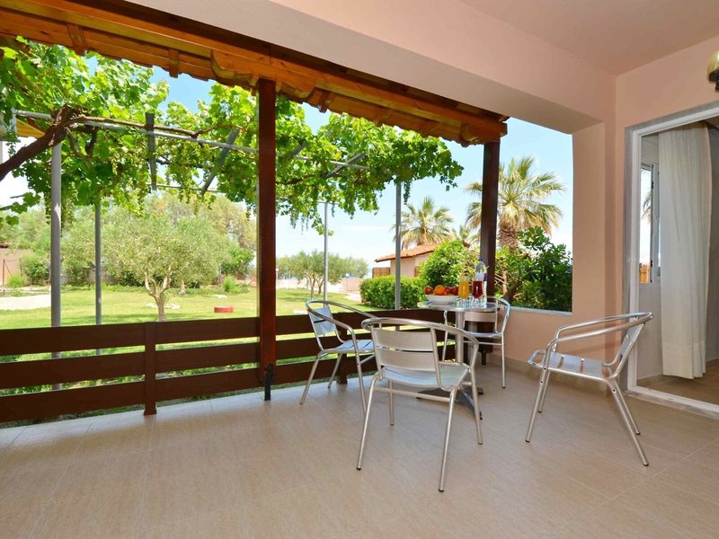 Sousouras Holiday Resort 32