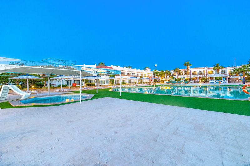 The Grand Hotel Hurghada 9