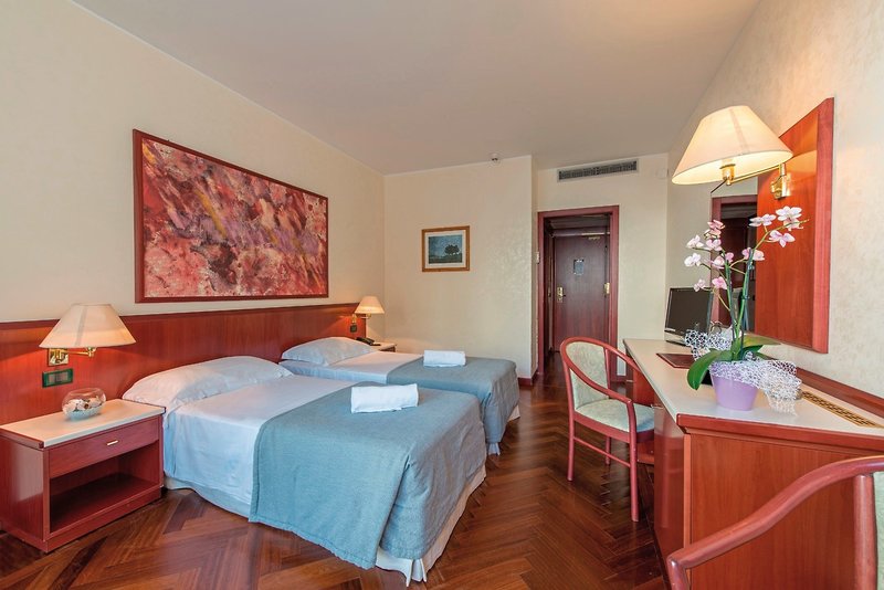 Splendid La Torre 17 - Room Example