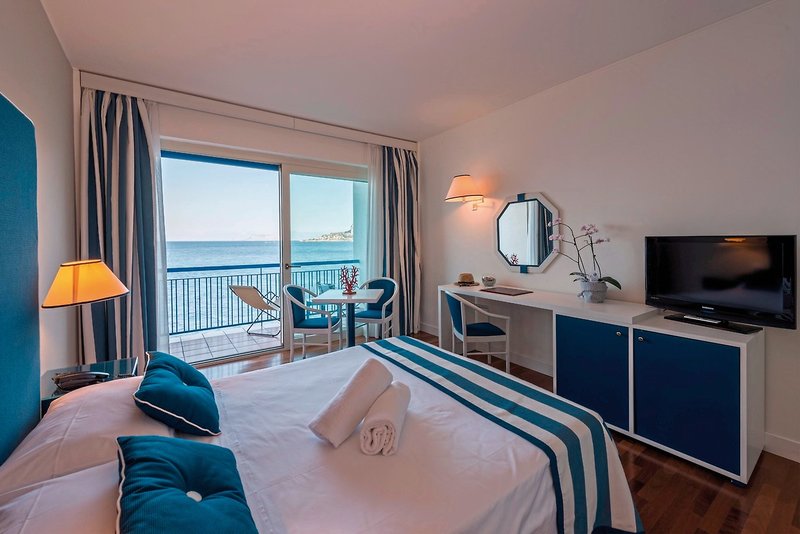 Splendid La Torre 18 - Room Example