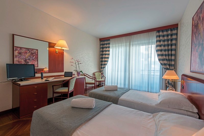 Splendid La Torre 21 - Room Example