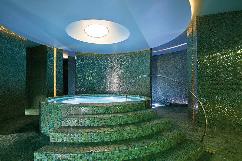 Savoy Palace  38