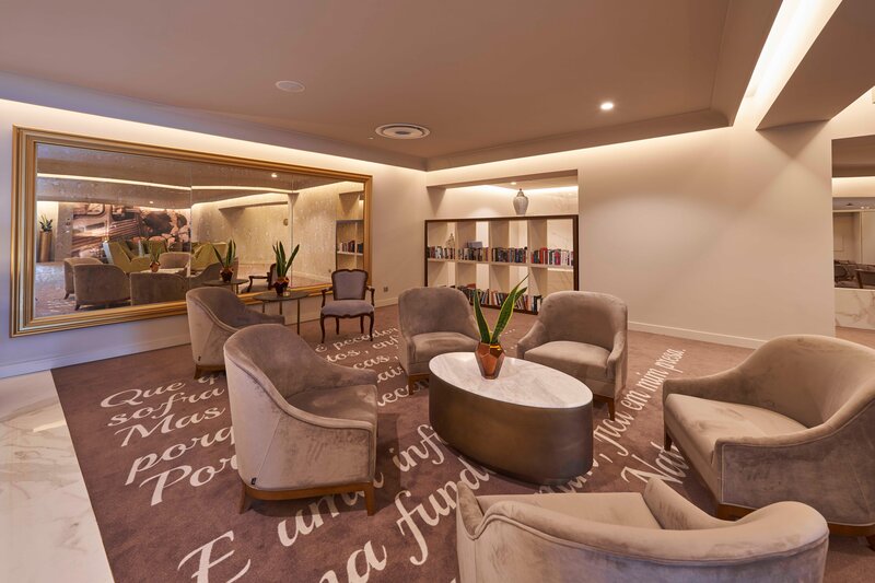 Savoy Palace  95