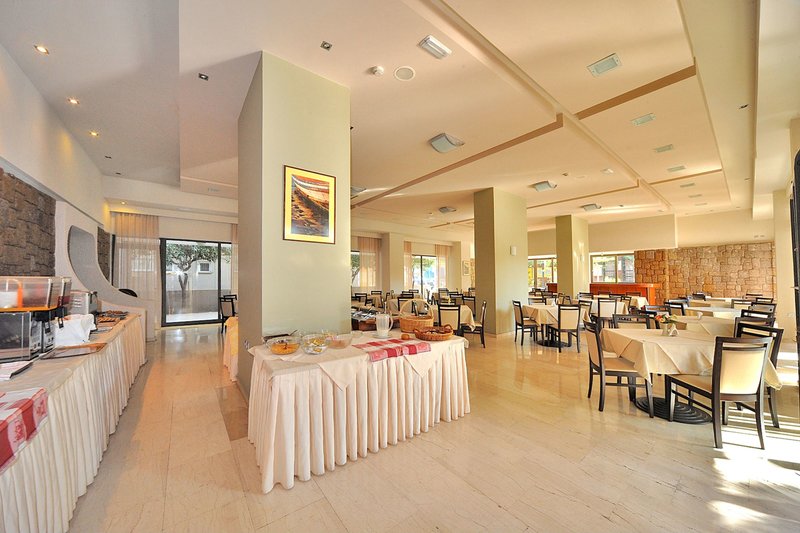 Saint Constantin Hotel 8