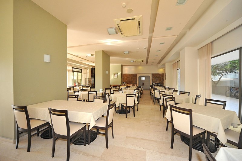Saint Constantin Hotel 9