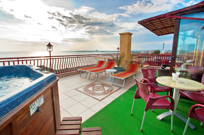 Saint George Hotel & Medical Spa 8