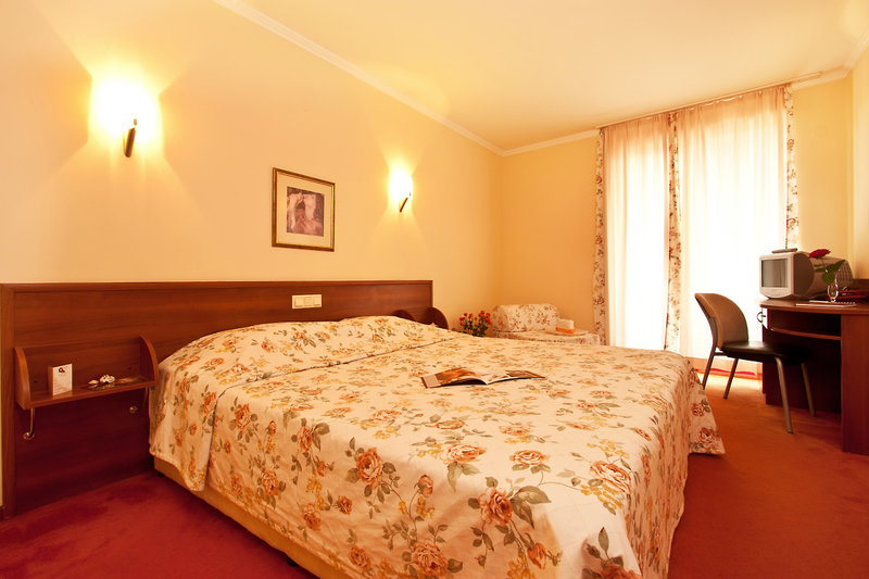 Saint George Hotel & Medical Spa 6