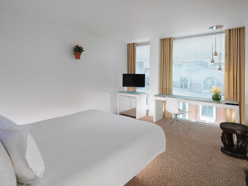 St.Martins Lane Hotel 25