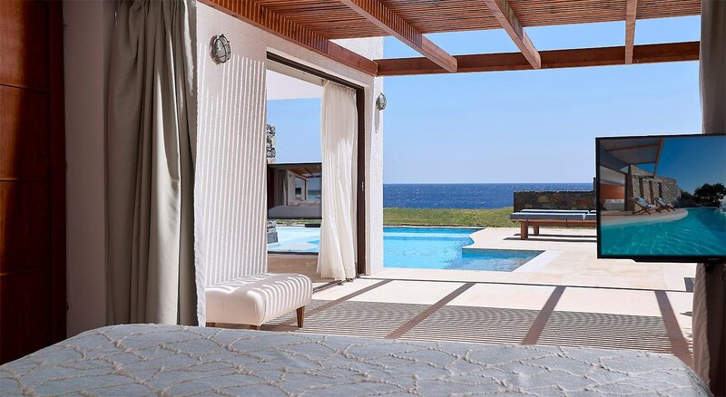 St.Nicolas Bay 42