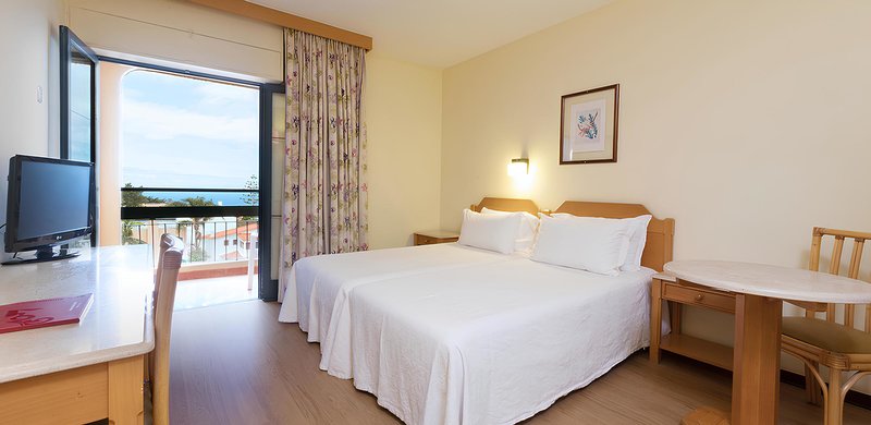 Dom Pedro Garajau 14