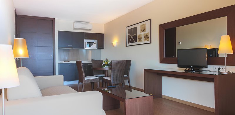 Dom Pedro Garajau 18