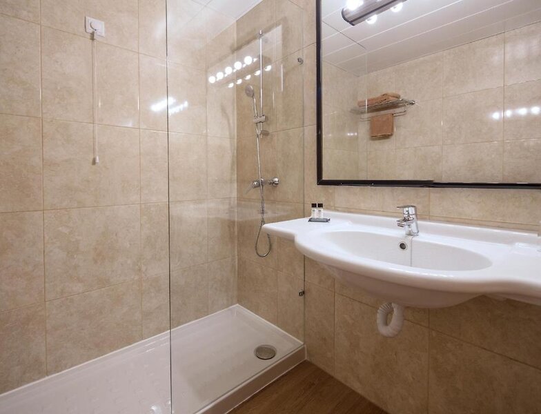 Dom Pedro Garajau 20