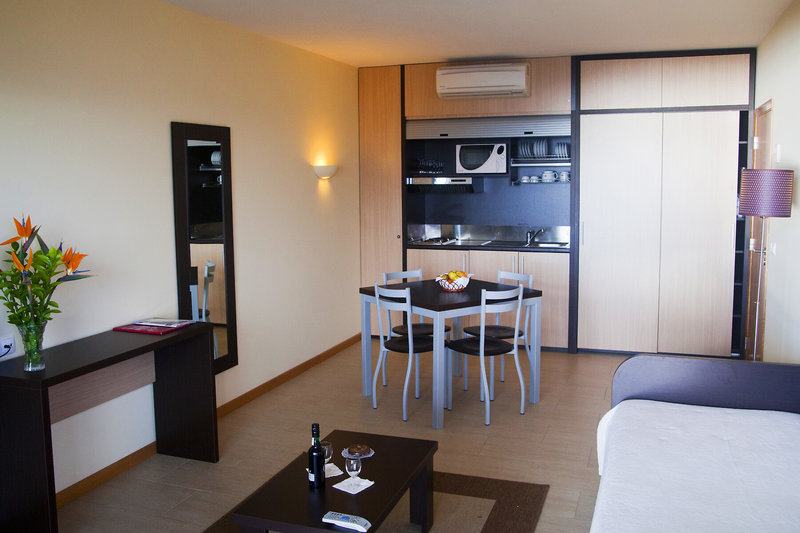 Dom Pedro Garajau 11