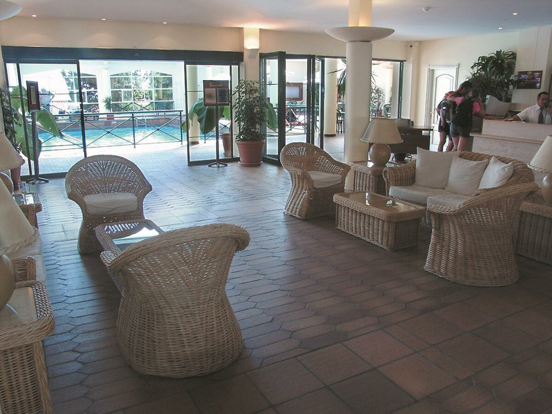 Dom Pedro Garajau 13