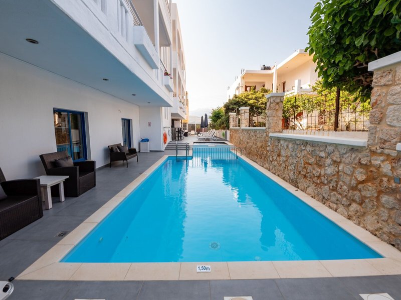 Alexis 21 - Outdoor Pool