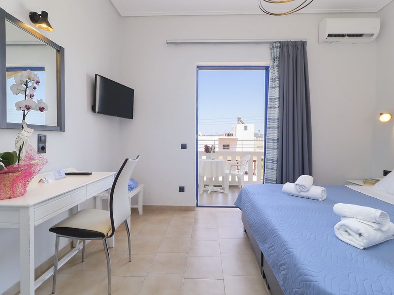 Alexis 44 - Room Example