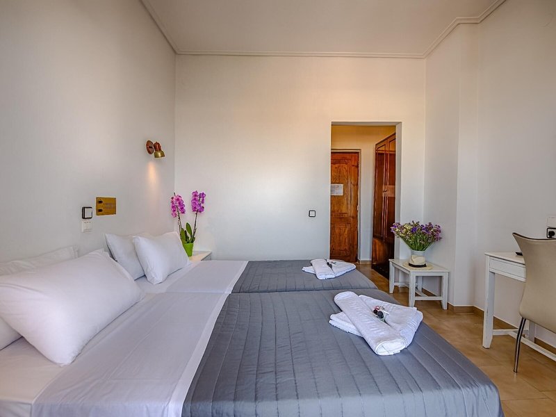 Alexis 49 - Room Example