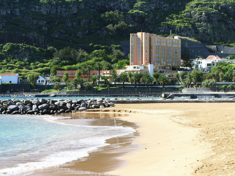 Dom Pedro Madeira 10