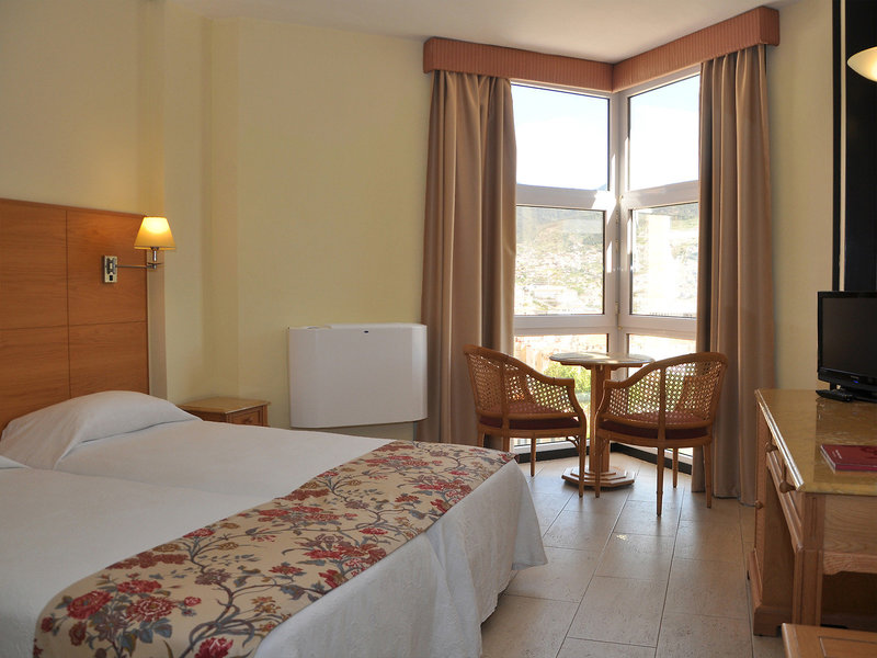 Dom Pedro Madeira - Ocean Beach Hotel 20