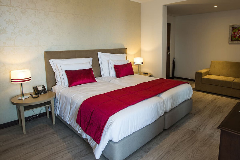 Santa Cruz Village Hotel 8