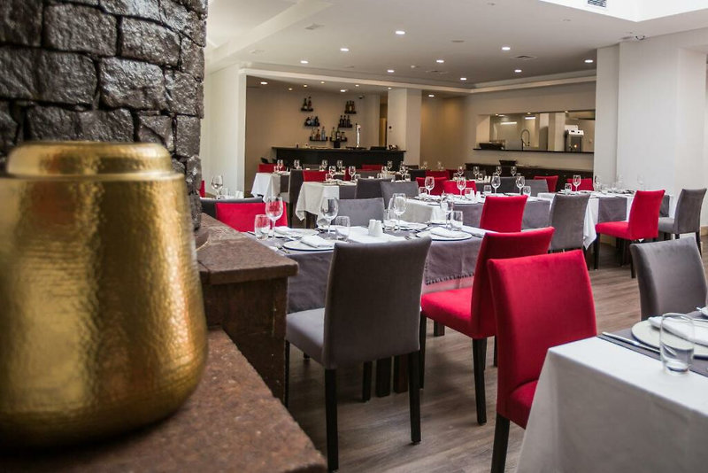 Santa Cruz Village Hotel 13