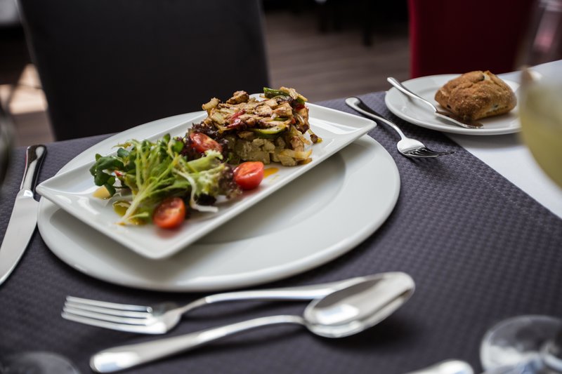 Santa Cruz Village Hotel 72