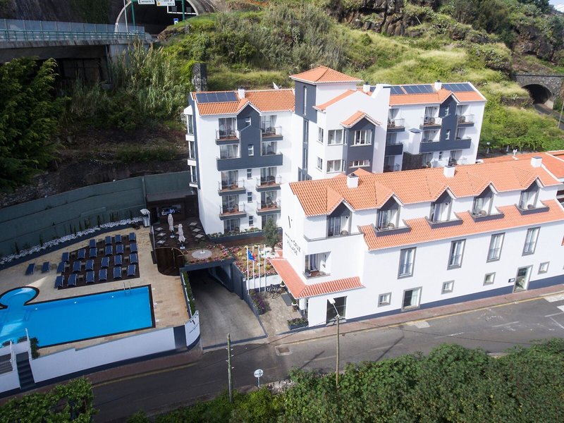 Santa Cruz Village  1