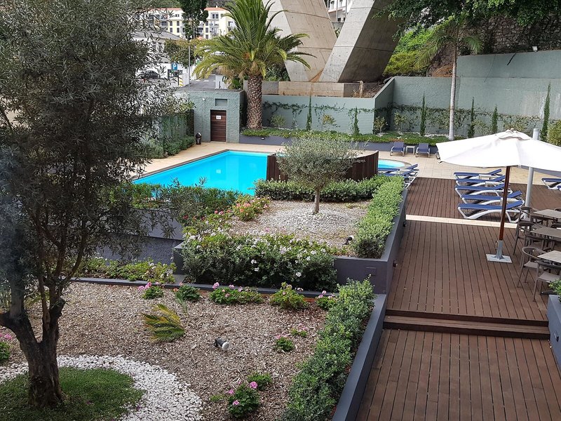 Santa Cruz Village  8