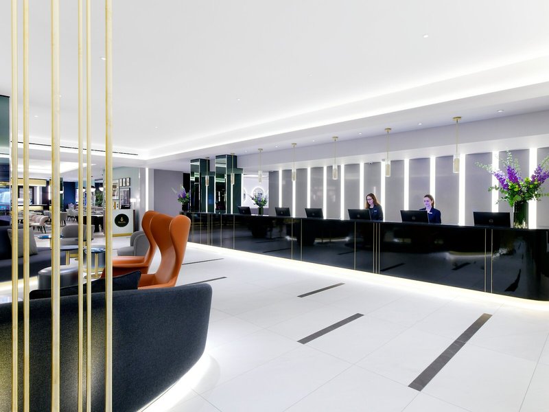 Strand Palace 4